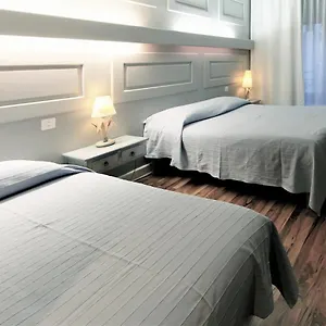 Hotel Les Arcades **